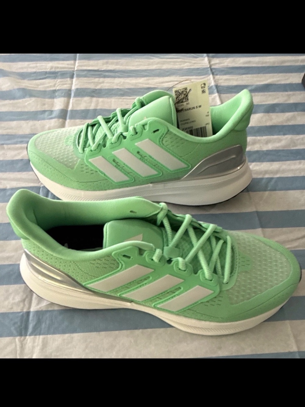 adidas Ultraboost 5 W Green White Womens 9.5 / Mens 8.5 Running